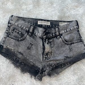 Bullhead dark jean shorts
